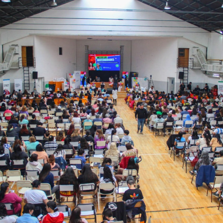 Tolhuin vivió una tarde de encuentro con el Bingo por el Mes de las Maternidades