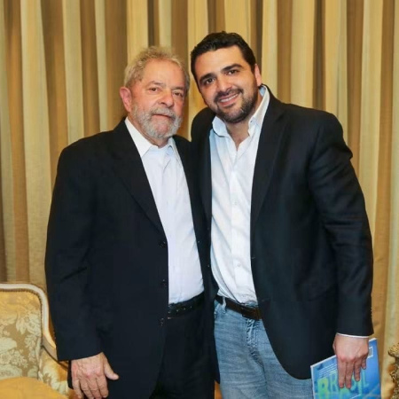 Vuoto felicitó a Lula Da Silva tras su histórico triunfo electoral