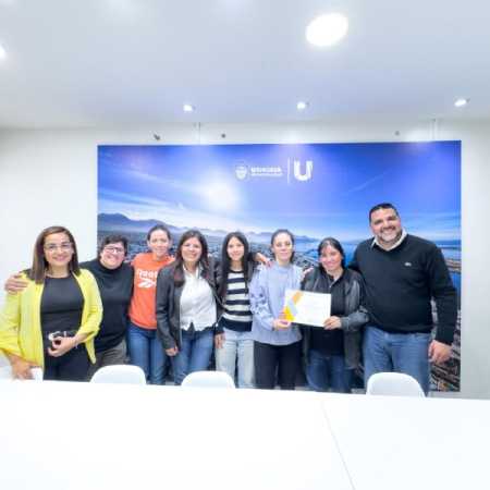 Vuoto recibió a jugadoras del Torneo Patagónico Internacional de Futsal